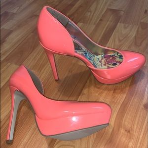 New MADDEN GIRL pink patent leather platform heels size 7